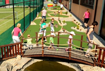 ADVENTURE MINIGOLF KUNRATICE