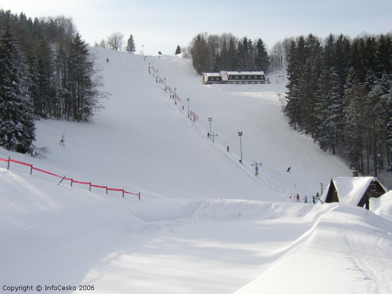 Soutn sjezdovka a chata Solka